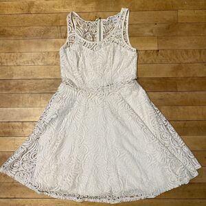 American Rag Dress Women’s Small Lace Floral White Lined Zip Back Fit N Flare